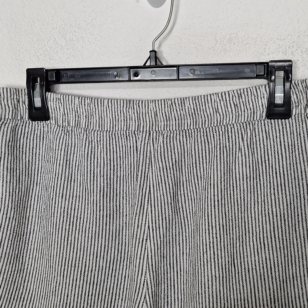 J. Crew Black White Linen Blend Vacation Festival Striped Pull On Shorts Size M